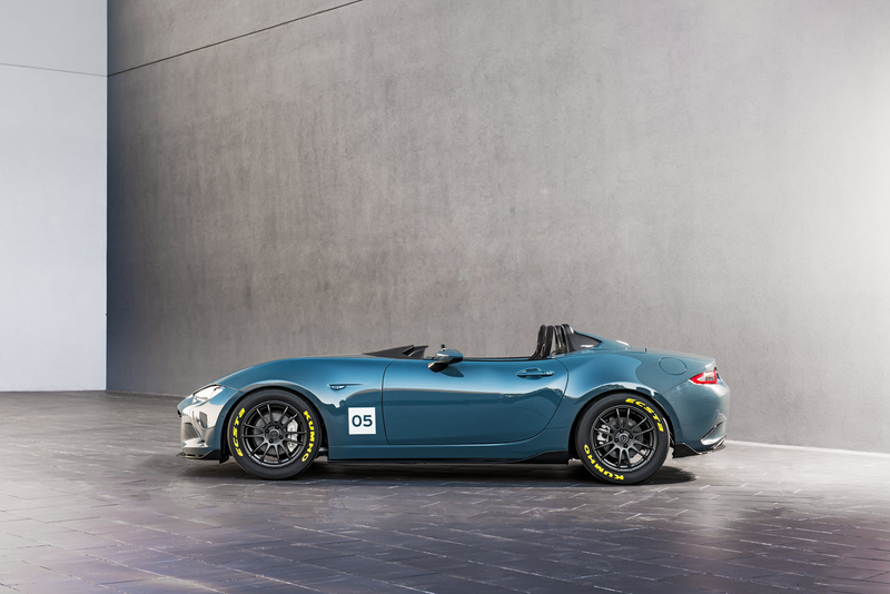 Illustration for article titled The Mazda MX-5 Spyder And Speedster Concepts Prove Roofs Are Overrated And So Are Windshields